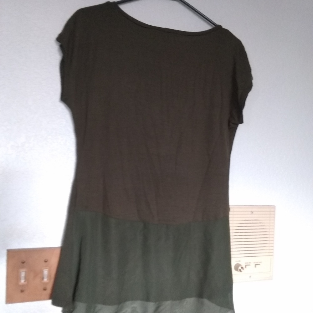 Top - Picture 3 of 4